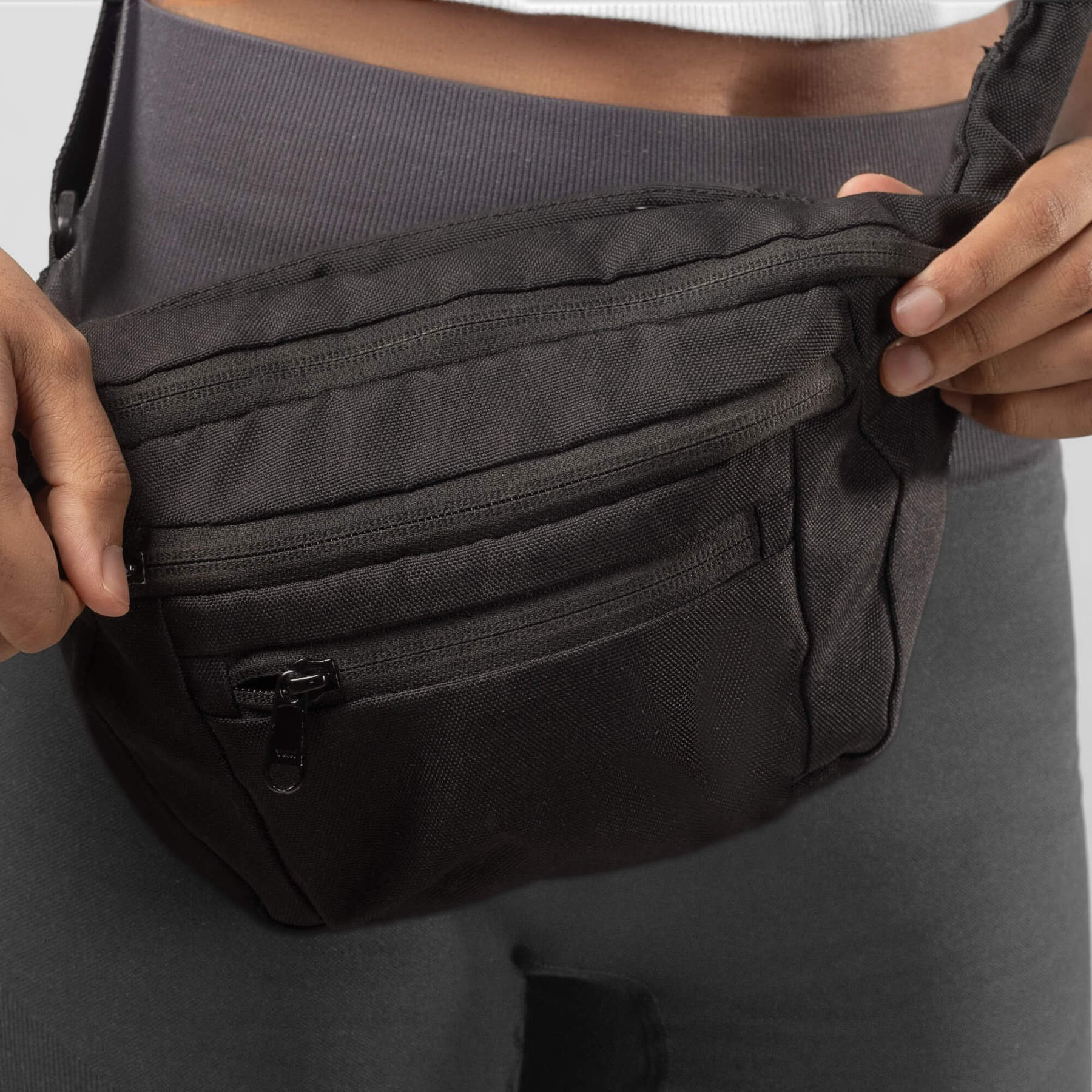 Hydration Waist Pack – Hands-Free Water Carrier with Storage