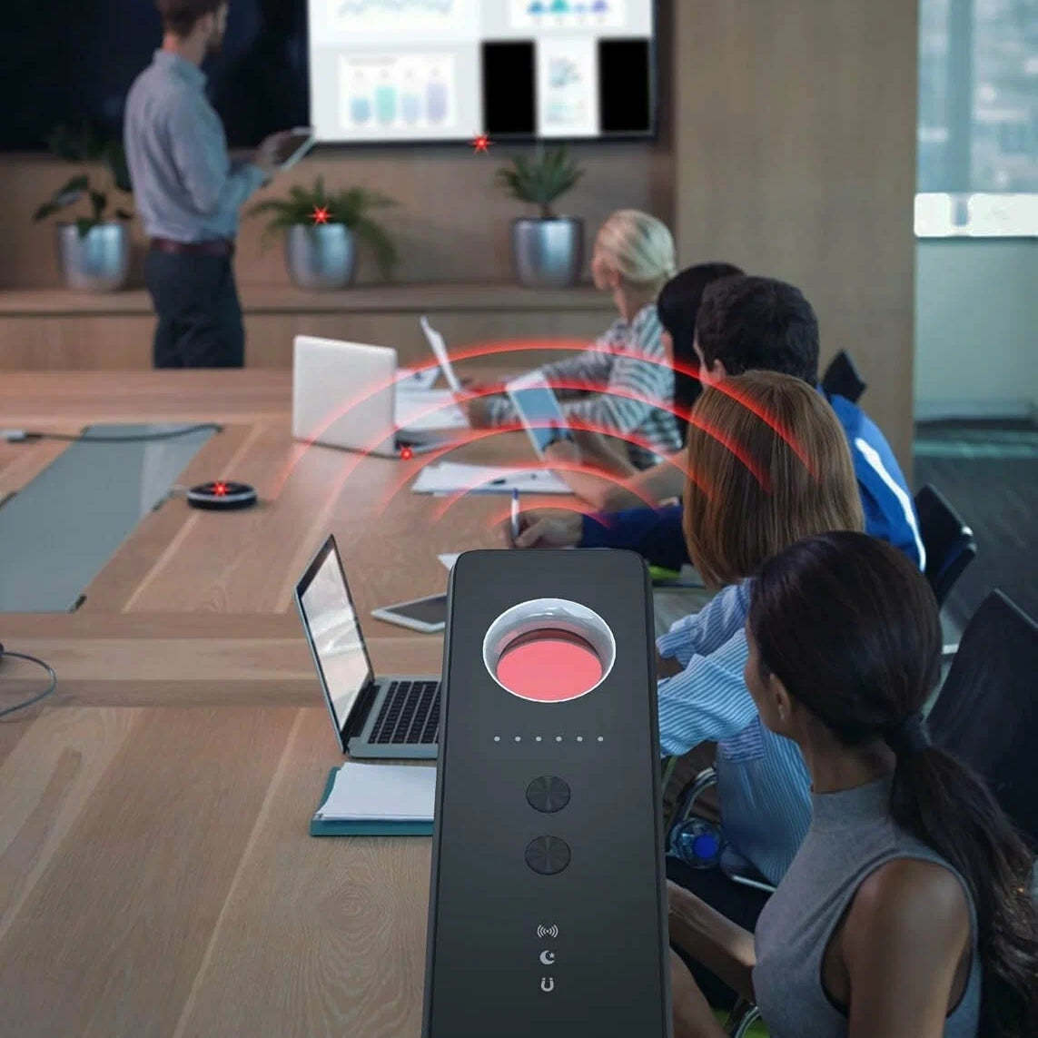 4-in-1 Hidden Camera Detector – GPS Tracker & Magnetic Field Sensor