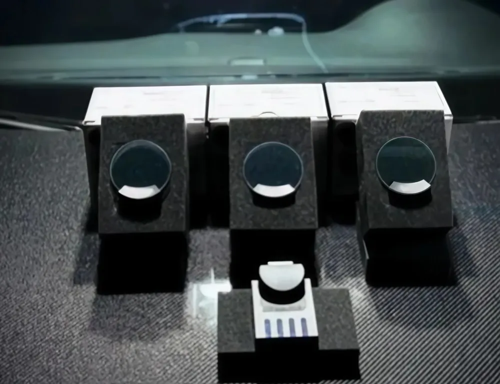 Transparent display screen for modified cars