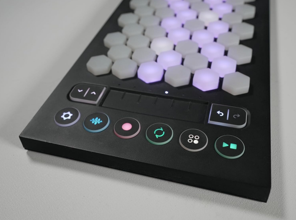 61 Pressure & Position Sensitive Multi-Dimensional Keys