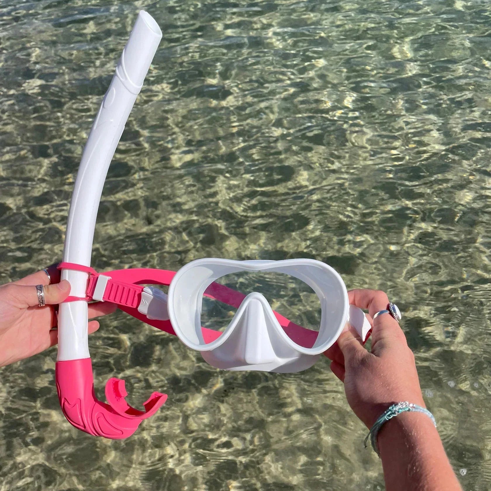 Swimming Mask & Snorkel Set – Stylish Two-Tone Snorkeling Gear