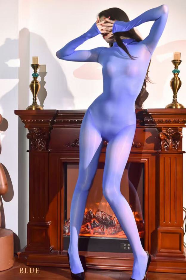 Shiny tight high collar stockings