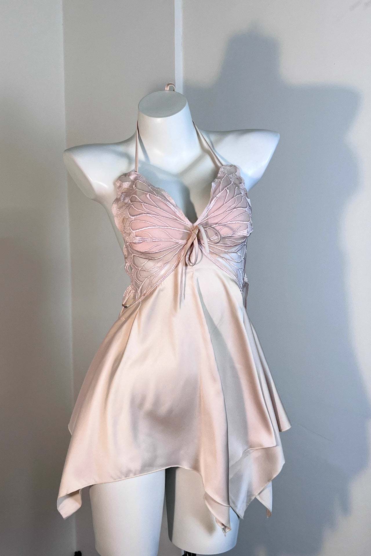 Sexy Bowknot Suspender Ice Silk Nightdress with Padded Bra