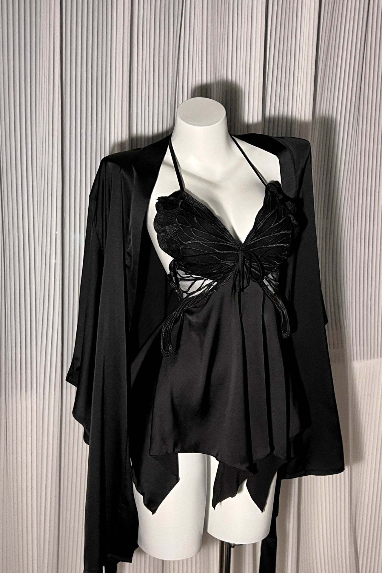 Sexy Bowknot Suspender Ice Silk Nightdress with Padded Bra