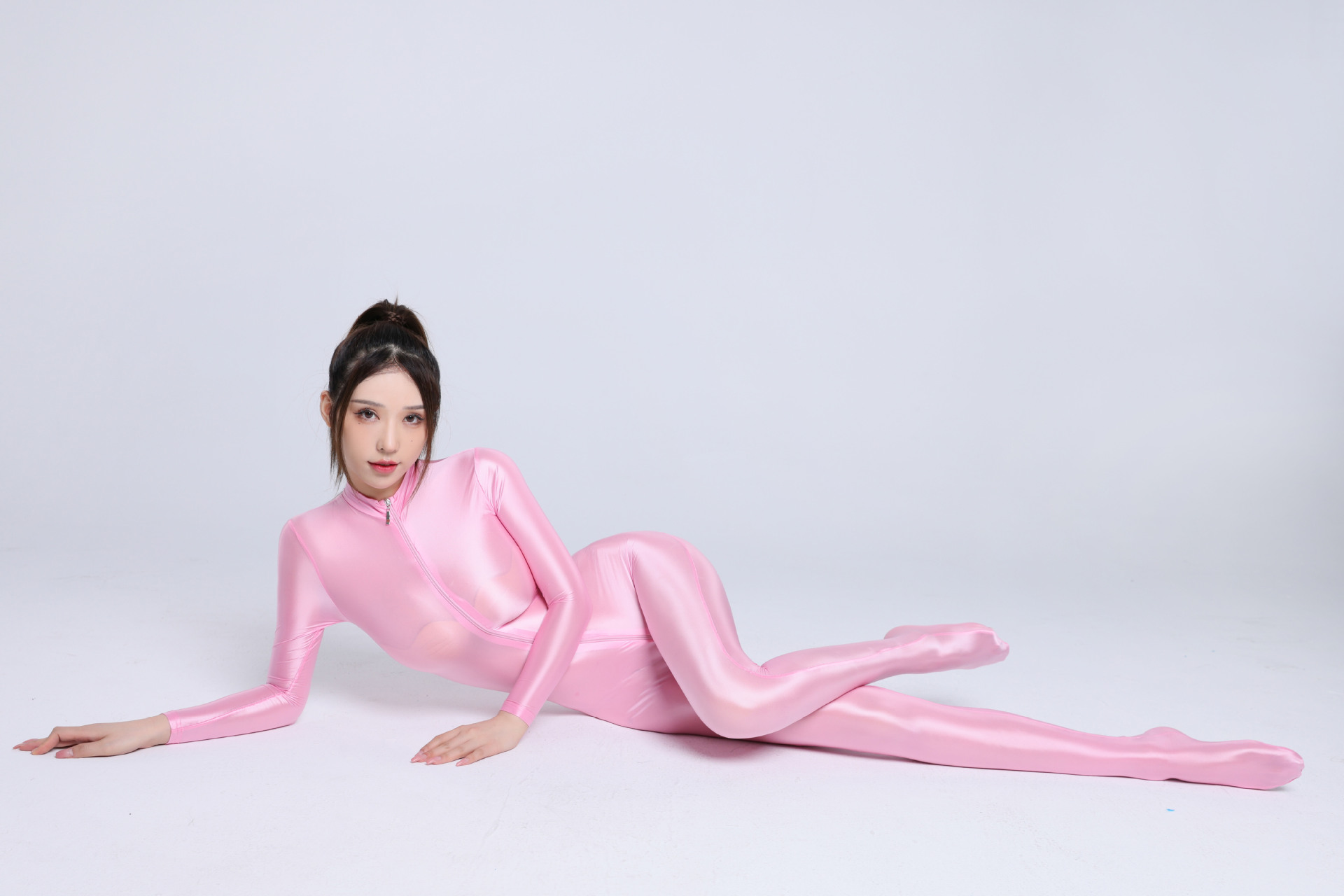 Lustrous and smooth silk double-zippered over-crotch bodysuit