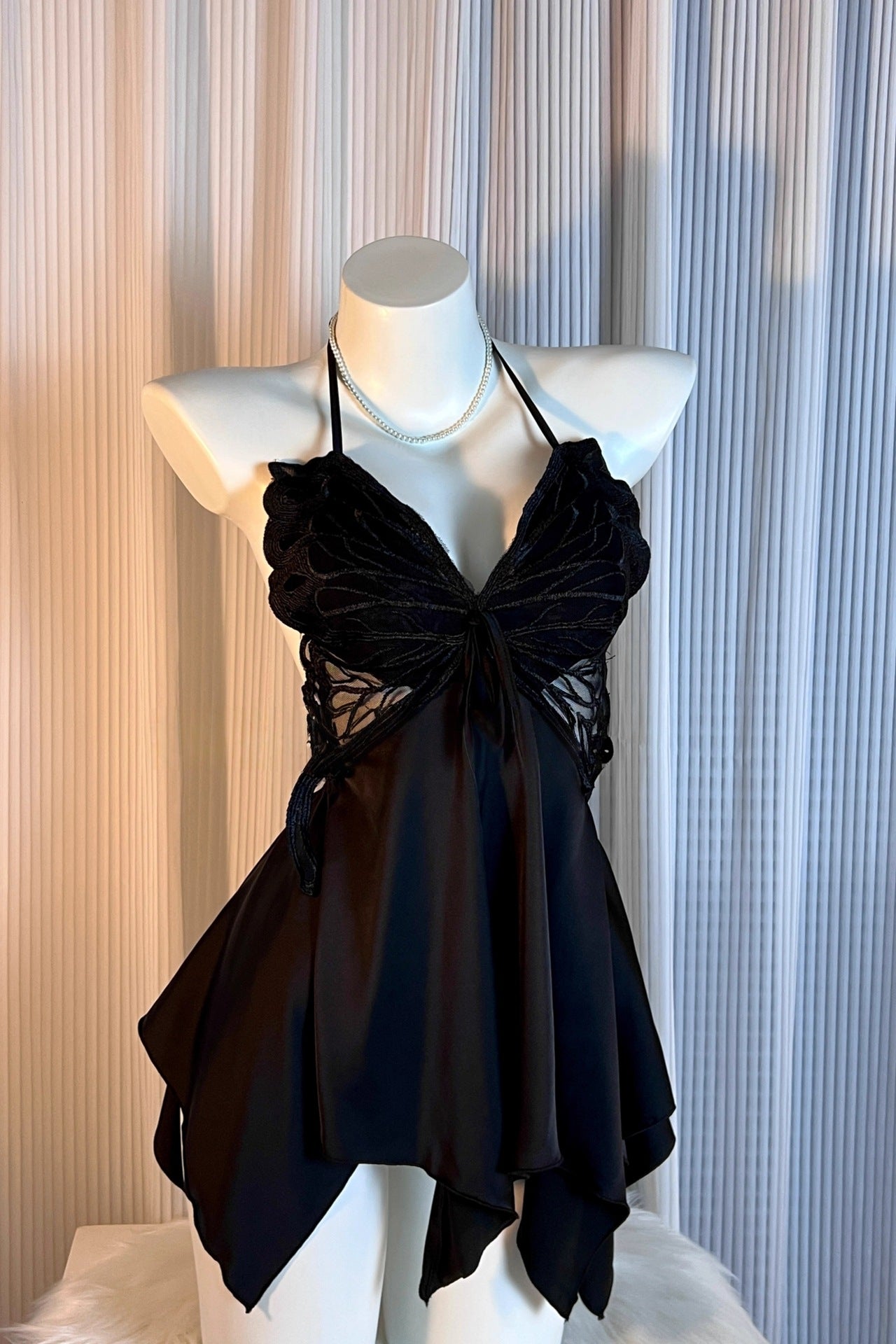 Sexy Bowknot Suspender Ice Silk Nightdress with Padded Bra