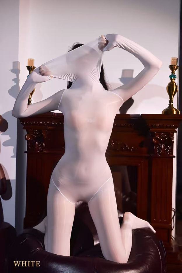 Shiny tight high collar stockings