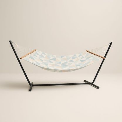 Hengekøye med stålramme og bomullduk med blå geometrisk mønster-Decohogarvida
