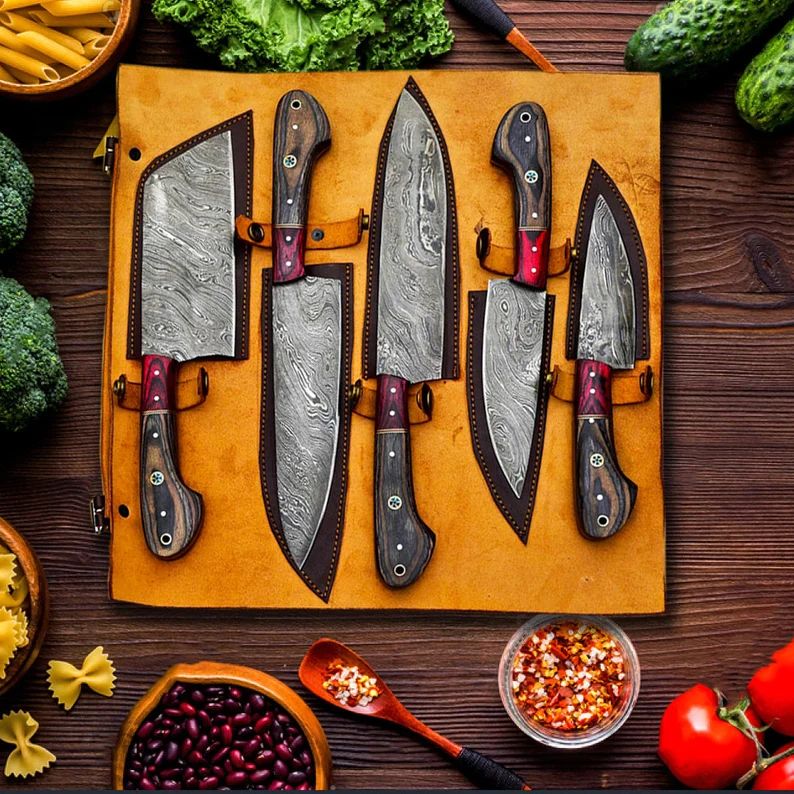 „🔪✨ Set de bucătar din oțel Damasc premium: cadoul perfect pentru pasionații cunoscuți ai bucătăriei și pasionații în aer liber! 🎁🍳"