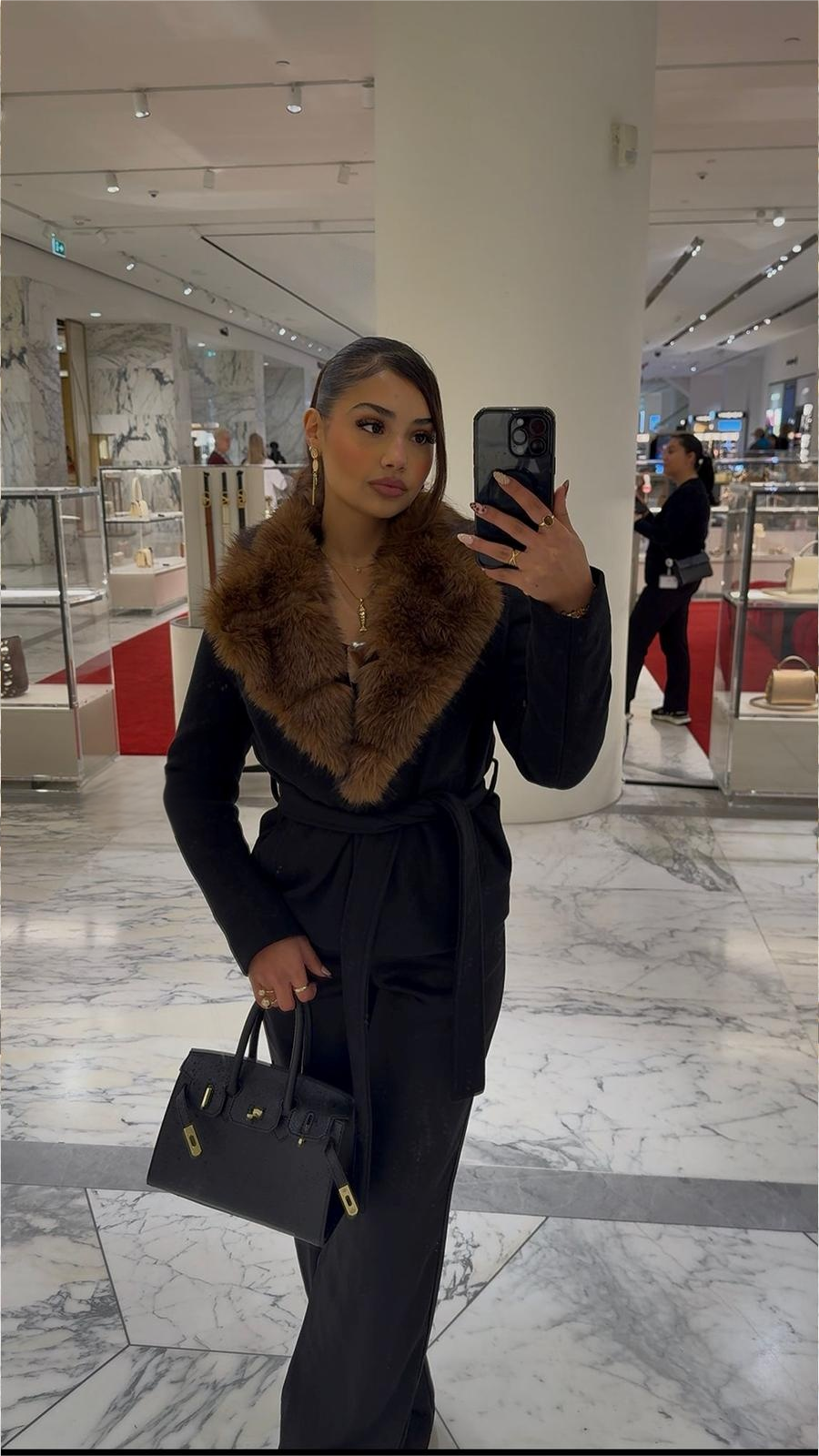 PREMIUM ÉLISE FAUX FUR COAT - BLACK