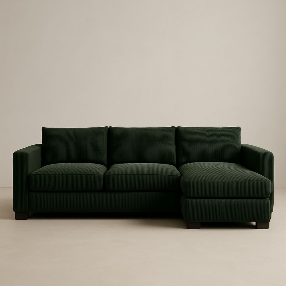 Mørkegrønn hjørnesofa i finkordfløyel med treben