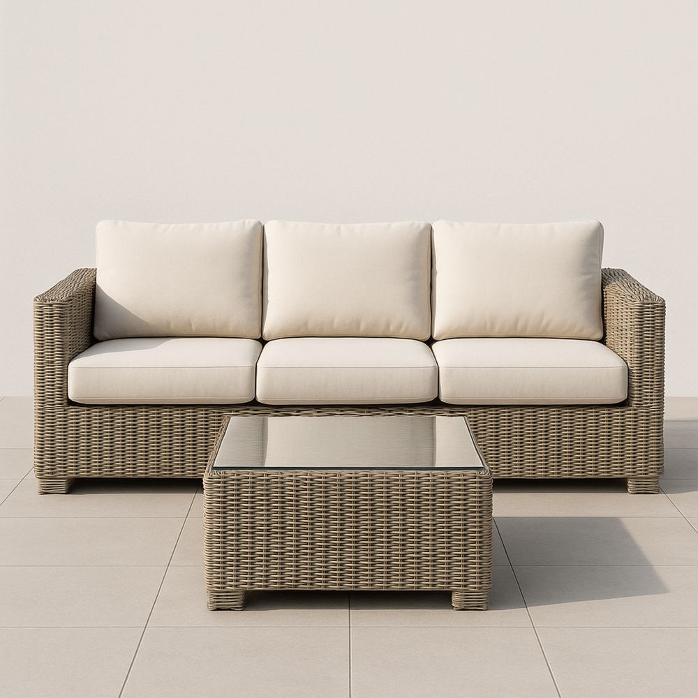 Hagesofa sett i rotting med polyesterputer kremfarge 3-seter