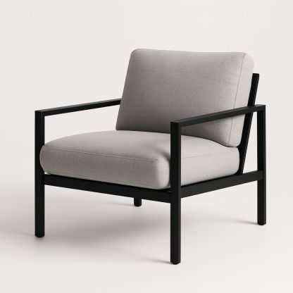 Lenestol med stålramme og lys grå tekstilputer