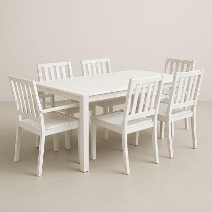 Hvitt spisebordsett i tre med 6 stoler