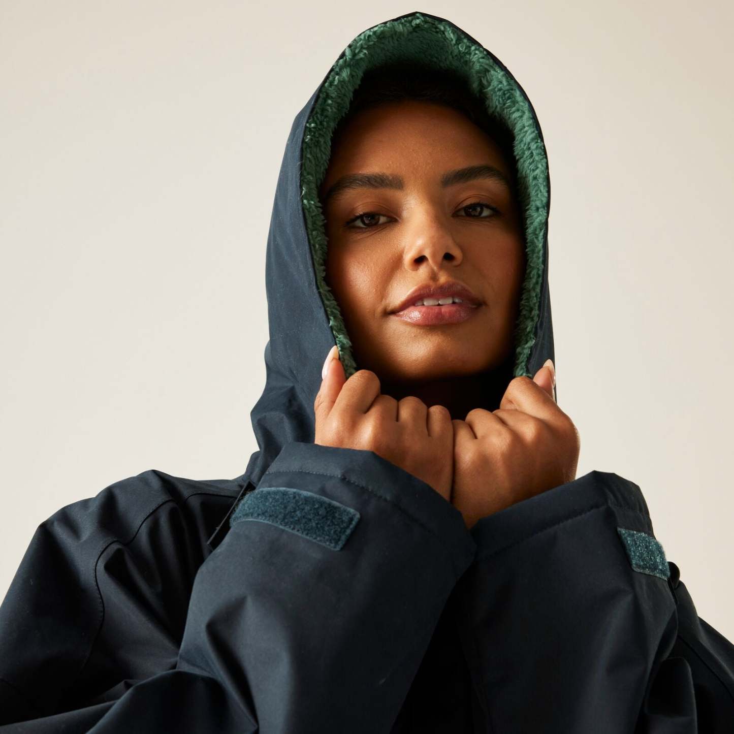 Regata 🔥2026 Winter Hot Sale🔥 2026 New Outdoor Active Adults Waterproof Changing Robe