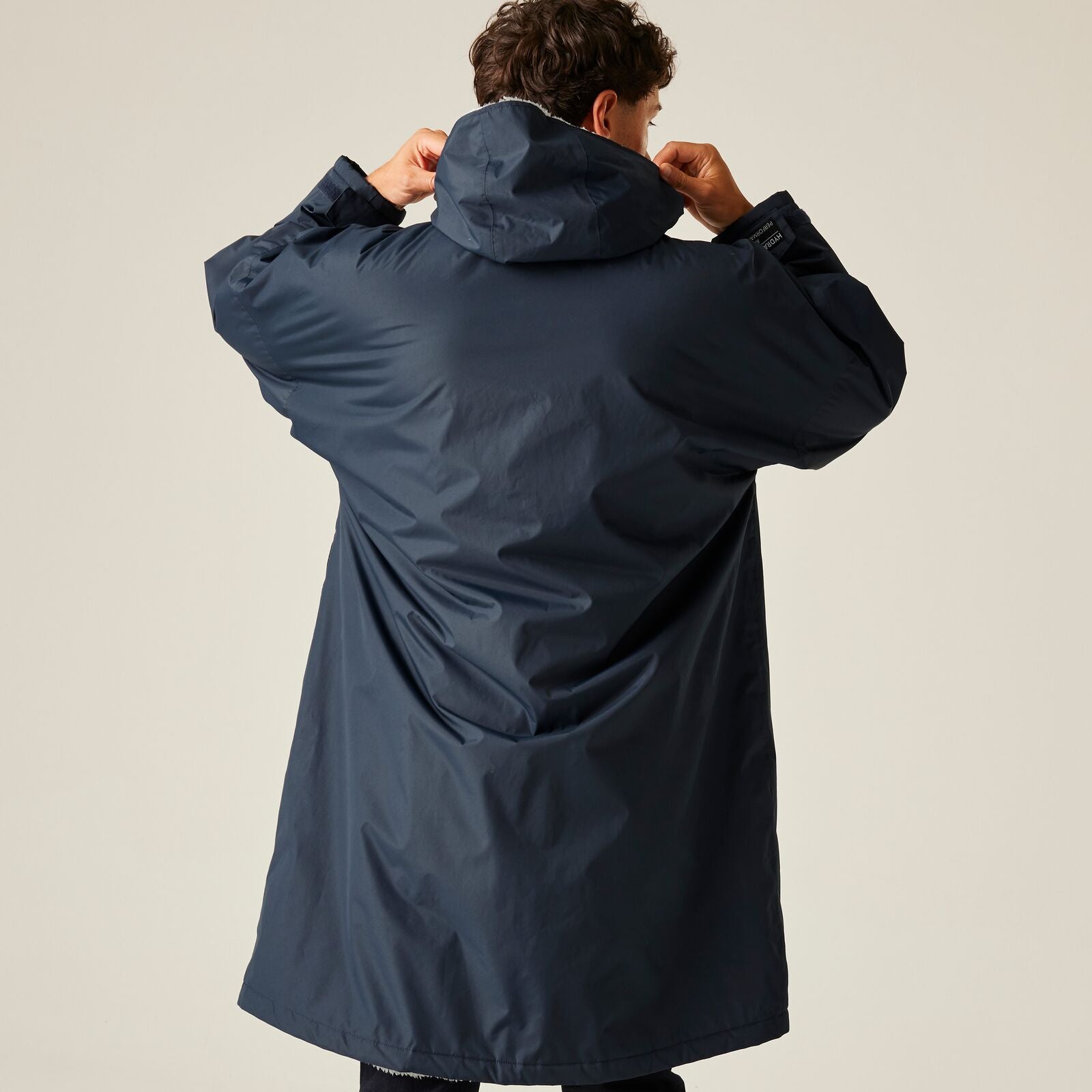 Regata 🔥2026 Winter Hot Sale🔥 2026 New Outdoor Active Adults Waterproof Changing Robe