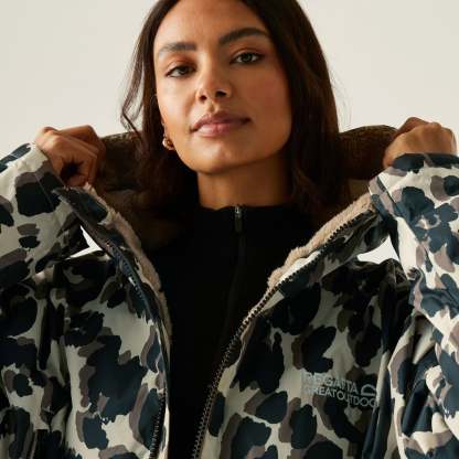 Regata 🔥2026 Winter Hot Sale🔥 2026 New Outdoor Active Adults Waterproof Changing Robe