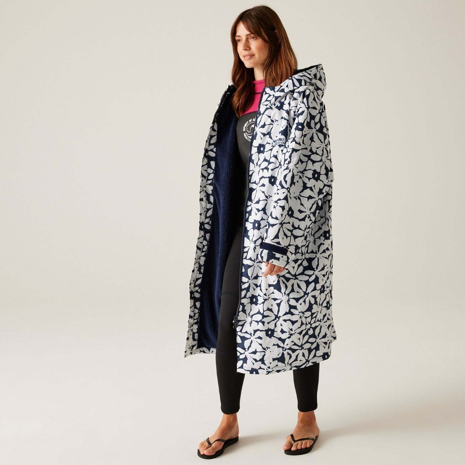 Regata 🔥2026 Winter Hot Sale🔥 2026 New Outdoor Active Adults Waterproof Changing Robe