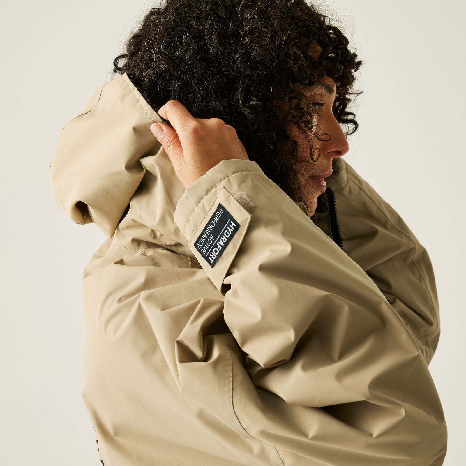 Regata 🔥2026 Winter Hot Sale🔥 2026 New Outdoor Active Adults Waterproof Changing Robe