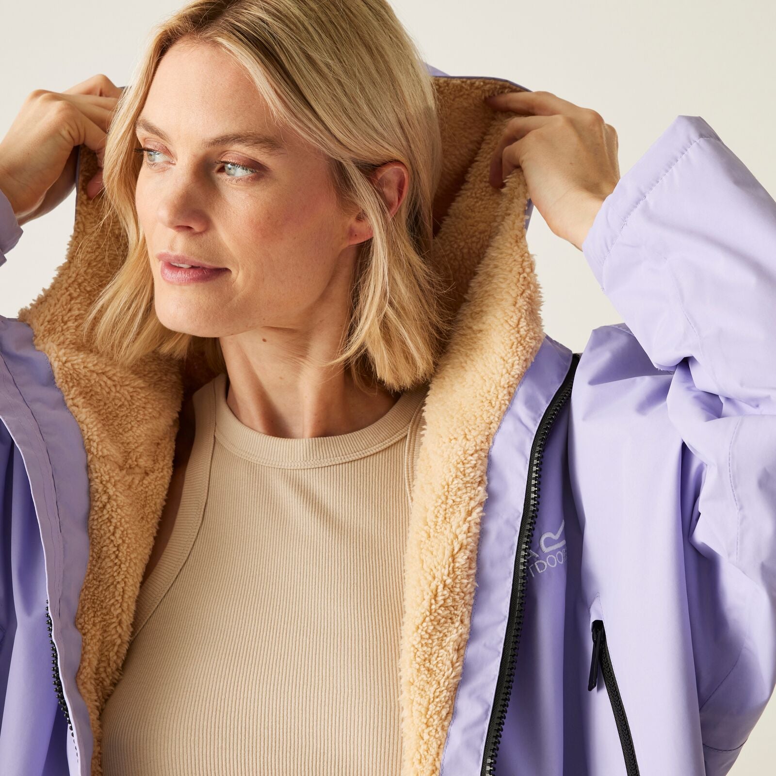 Regata 🔥2026 Winter Hot Sale🔥 2026 New Outdoor Active Adults Waterproof Changing Robe