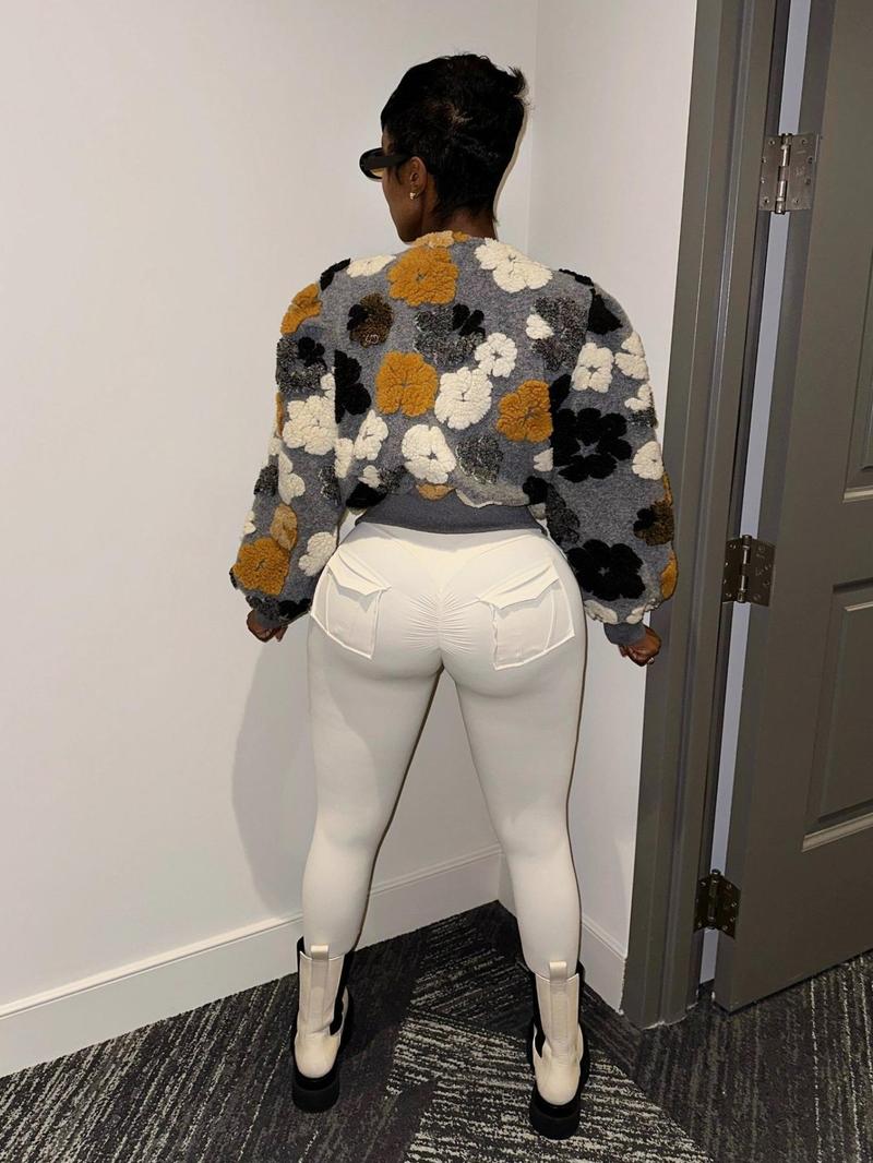 【Plus Size】 Floral Print Button Front Crop Jacket, Casual Long Sleeve Open Front Outerwear for Fall & Winter, Coat, Women's Clothes for Daily Wear, Clothing, Womenswear 【Plus Size】 Floral Print Button Front Crop Jacket, Casual Long Sleeve Open Front Outerwear for Fall & Winter, Coat, Women's Clothes for Daily Wear, Clothing, Womenswear