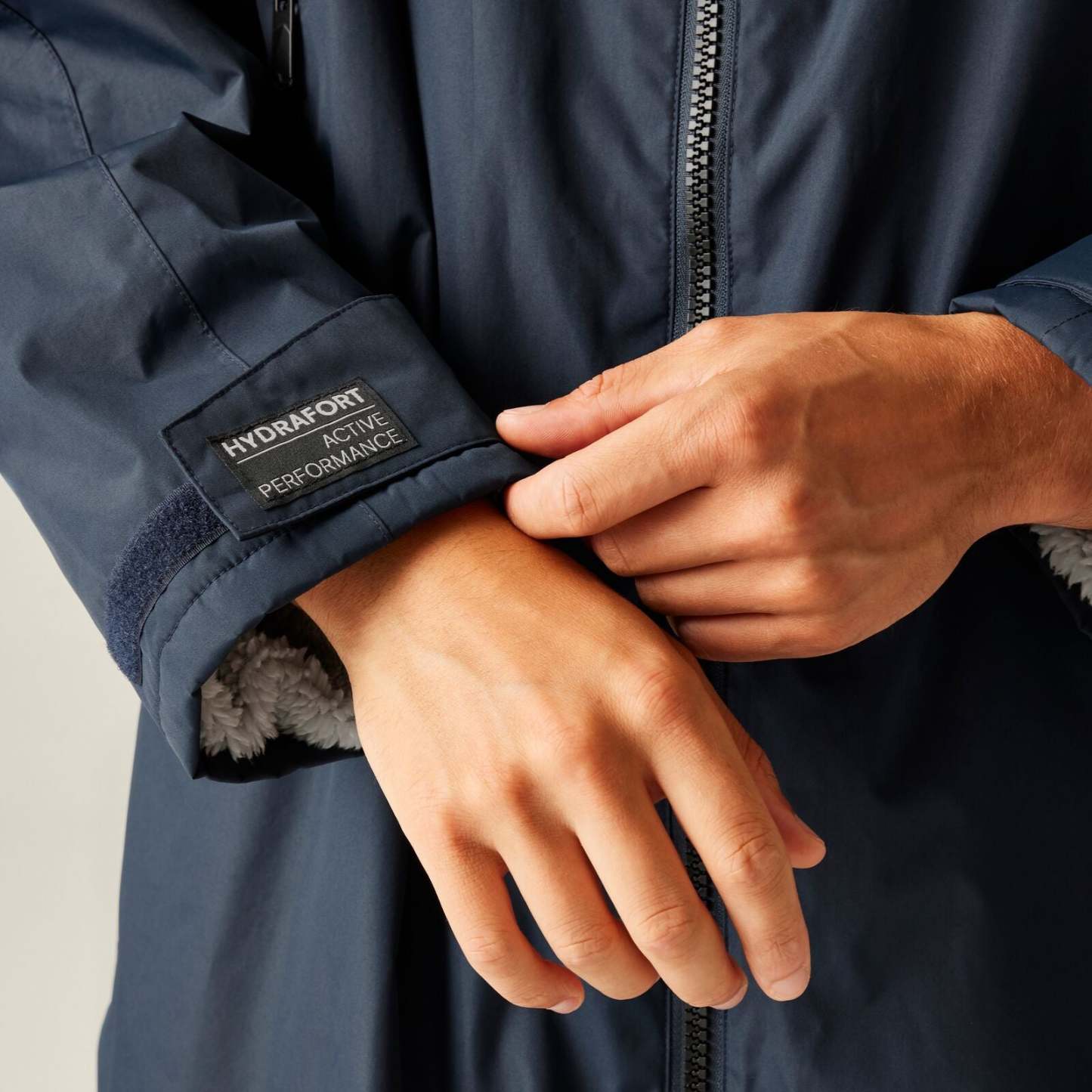 Regata 🔥2026 Winter Hot Sale🔥 2026 New Outdoor Active Adults Waterproof Changing Robe