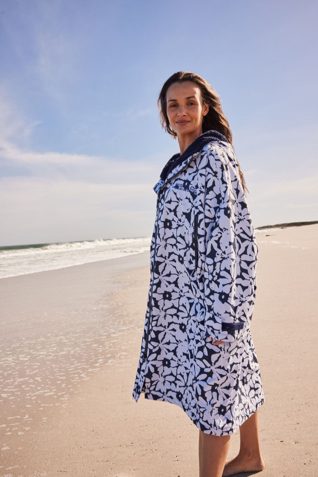 Regata 🔥2026 Winter Hot Sale🔥 2026 New Outdoor Active Adults Waterproof Changing Robe