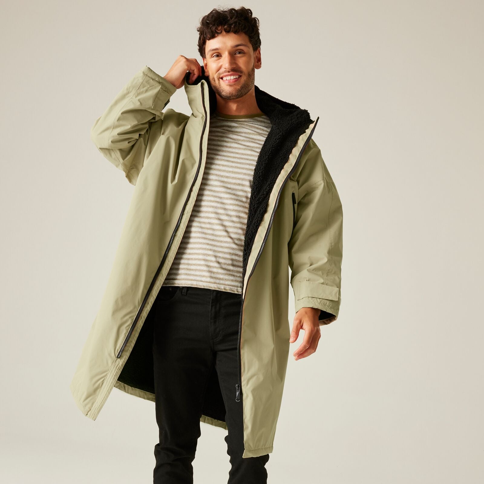 Regata 🔥2026 Winter Hot Sale🔥 2026 New Outdoor Active Adults Waterproof Changing Robe