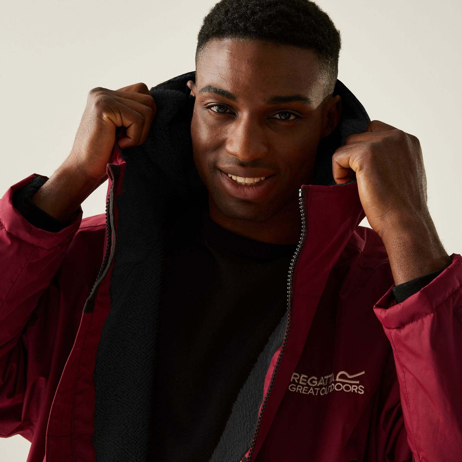 Regata 🔥2026 Winter Hot Sale🔥 2026 New Outdoor Active Adults Waterproof Changing Robe