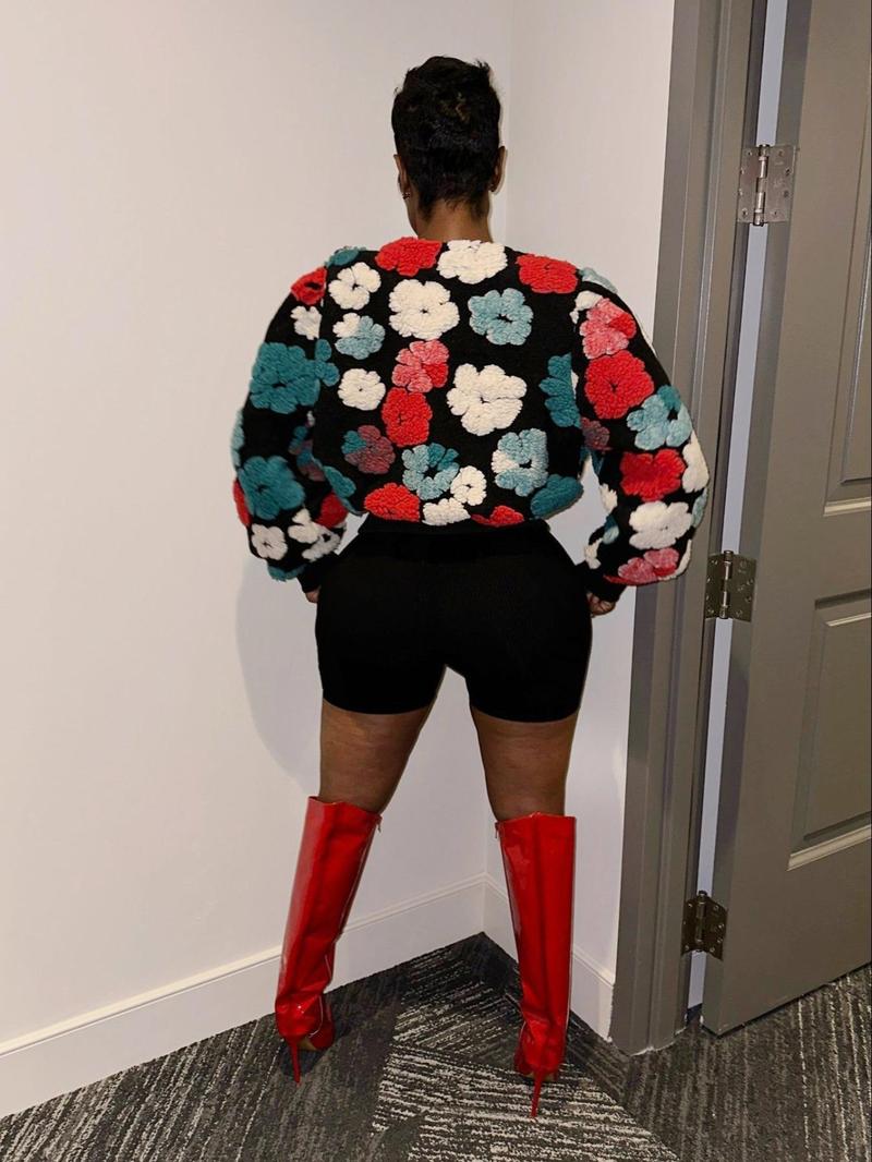 【Plus Size】 Floral Print Button Front Crop Jacket, Casual Long Sleeve Open Front Outerwear for Fall & Winter, Coat, Women's Clothes for Daily Wear, Clothing, Womenswear 【Plus Size】 Floral Print Button Front Crop Jacket, Casual Long Sleeve Open Front Outerwear for Fall & Winter, Coat, Women's Clothes for Daily Wear, Clothing, Womenswear