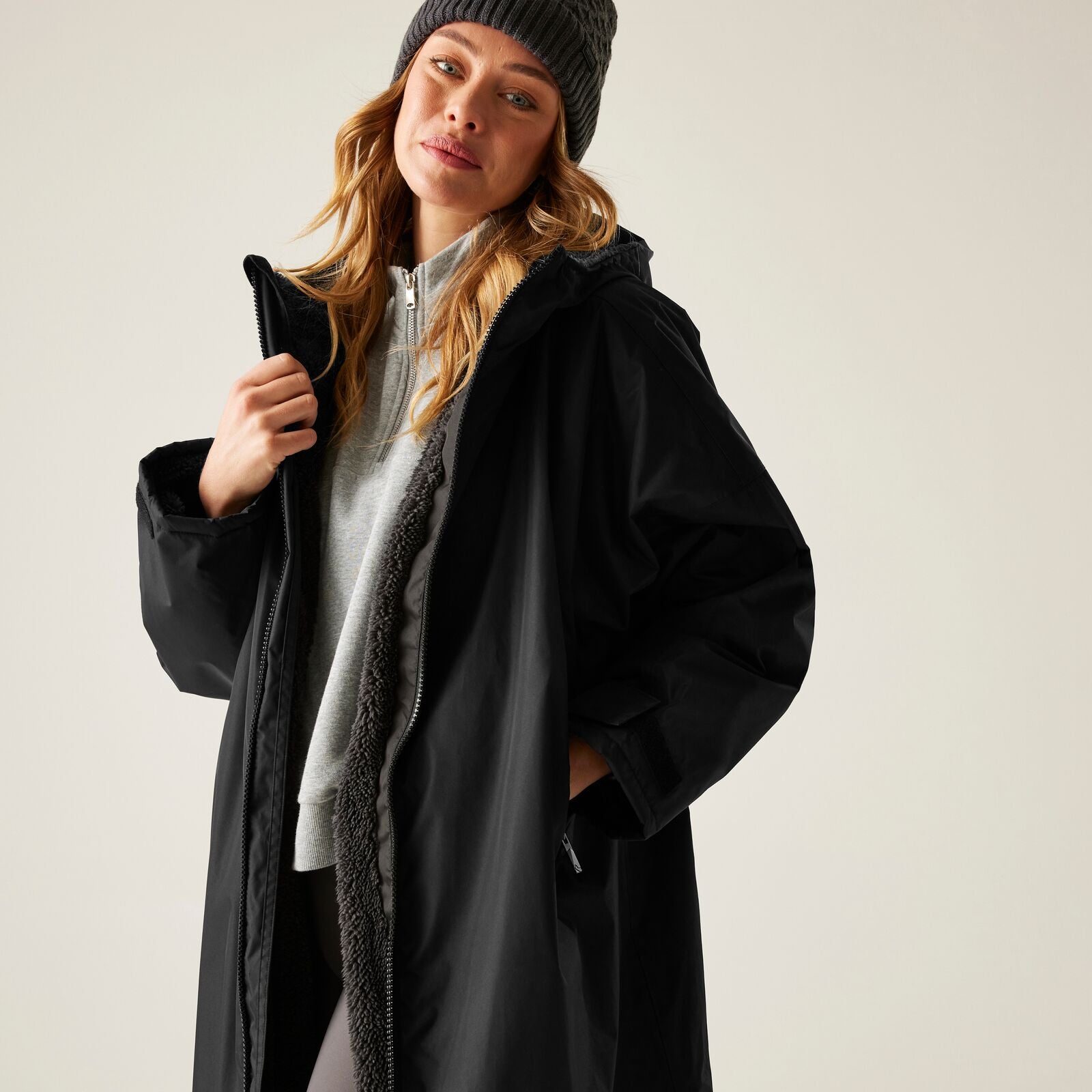 Regata 🔥2026 Winter Hot Sale🔥 2026 New Outdoor Active Adults Waterproof Changing Robe