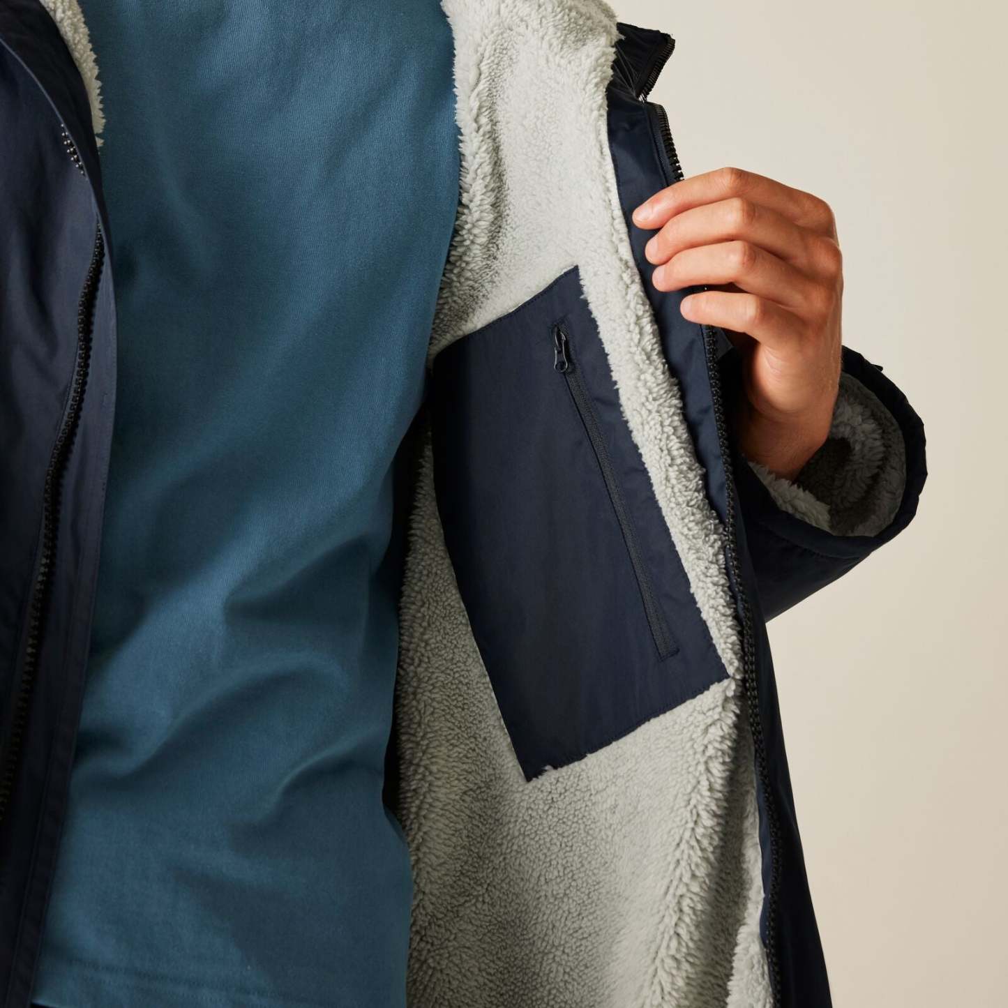 Regata 🔥2026 Winter Hot Sale🔥 2026 New Outdoor Active Adults Waterproof Changing Robe