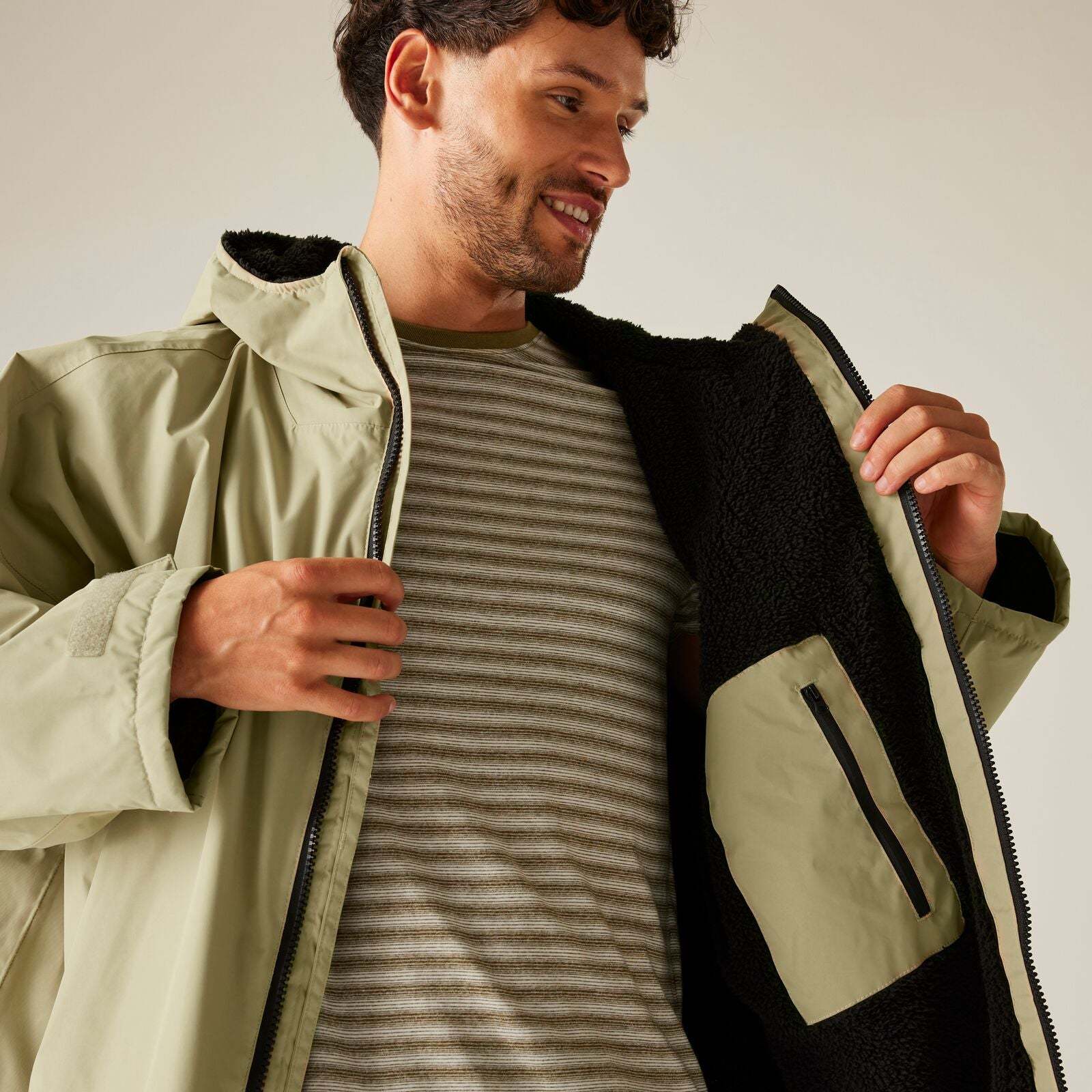 Regata 🔥2026 Winter Hot Sale🔥 2026 New Outdoor Active Adults Waterproof Changing Robe