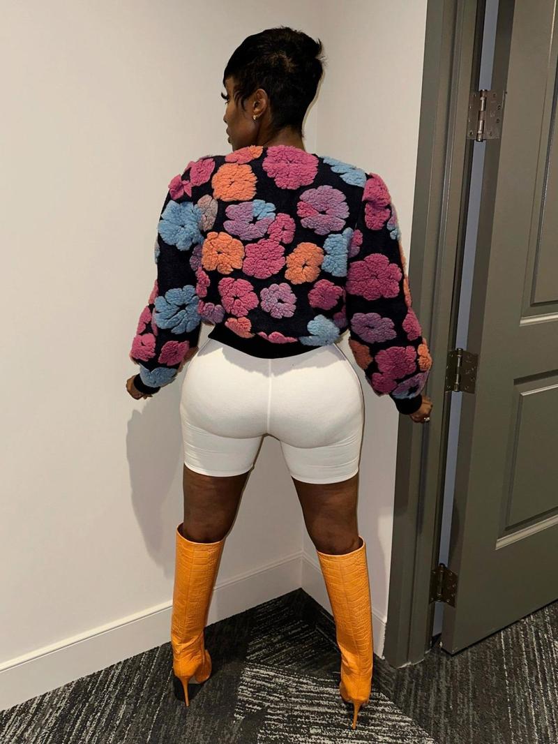 【Plus Size】 Floral Print Button Front Crop Jacket, Casual Long Sleeve Open Front Outerwear for Fall & Winter, Coat, Women's Clothes for Daily Wear, Clothing, Womenswear 【Plus Size】 Floral Print Button Front Crop Jacket, Casual Long Sleeve Open Front Outerwear for Fall & Winter, Coat, Women's Clothes for Daily Wear, Clothing, Womenswear