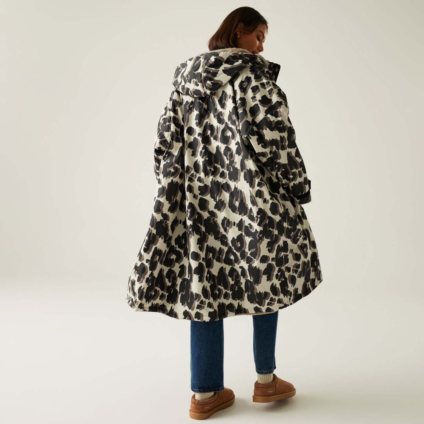 Regata 🔥2026 Winter Hot Sale🔥 2026 New Outdoor Active Adults Waterproof Changing Robe