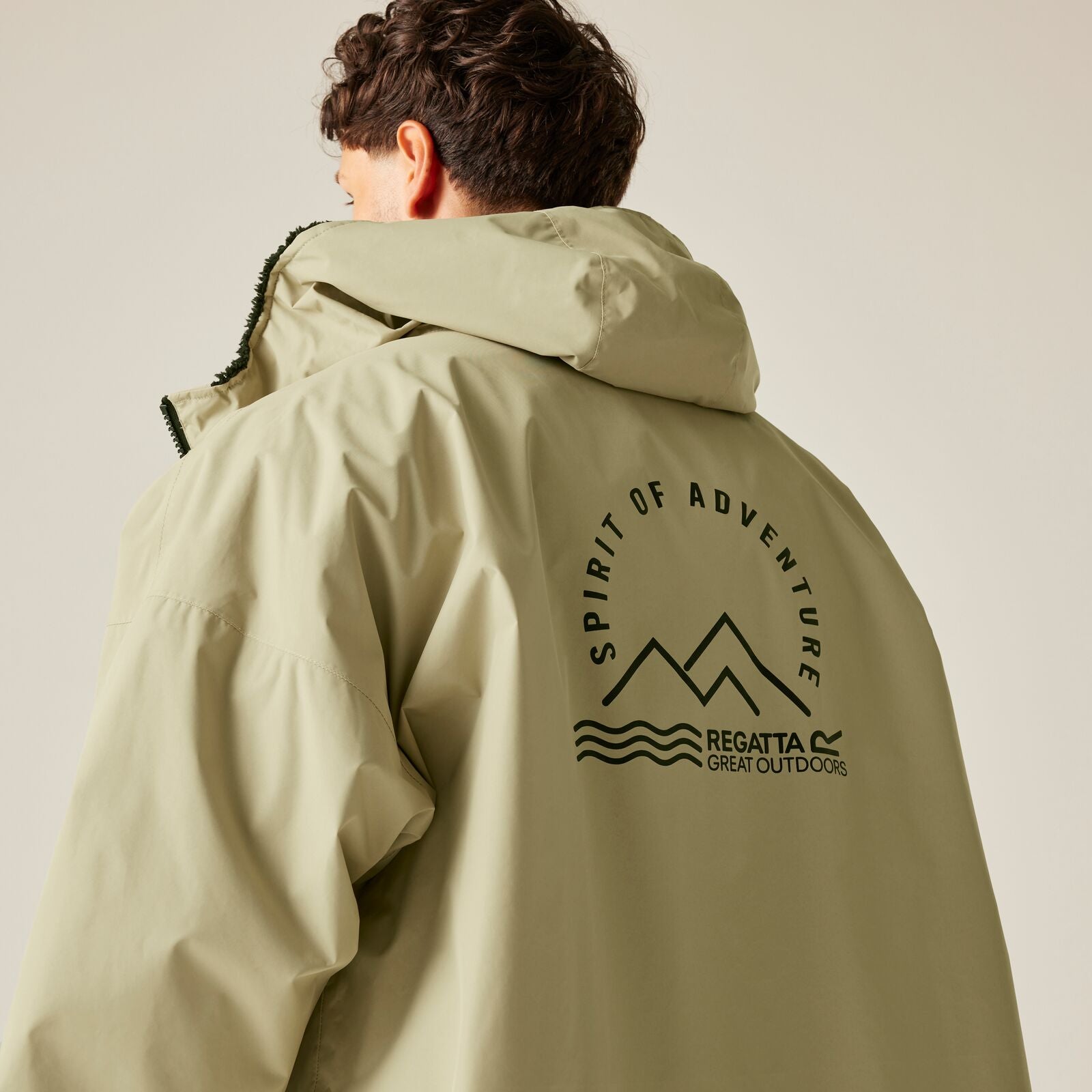 Regata 🔥2026 Winter Hot Sale🔥 2026 New Outdoor Active Adults Waterproof Changing Robe