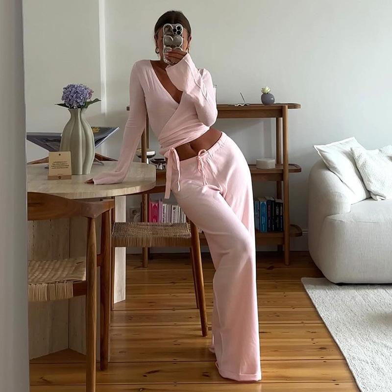 V Neck Sexy Top + Fashion Long Pants Christmas Holiday Atmosphere Set, Slim-Fitting, Plain Pattern, Spring & Fall Style V Neck Sexy Top + Fashion Long Pants Christmas Holiday Atmosphere Set, Slim-Fitting, Plain Pattern, Spring & Fall Style