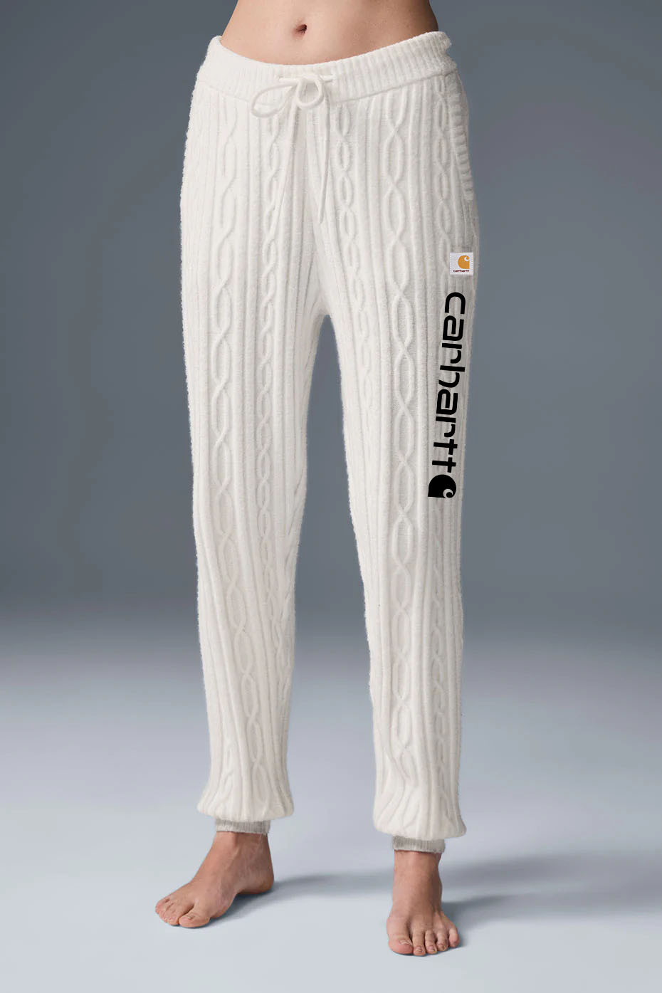 Cozy knitwear for relaxed winter leisure cable pants