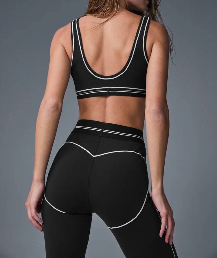 Athleisure contouring piping details gym workout leggings