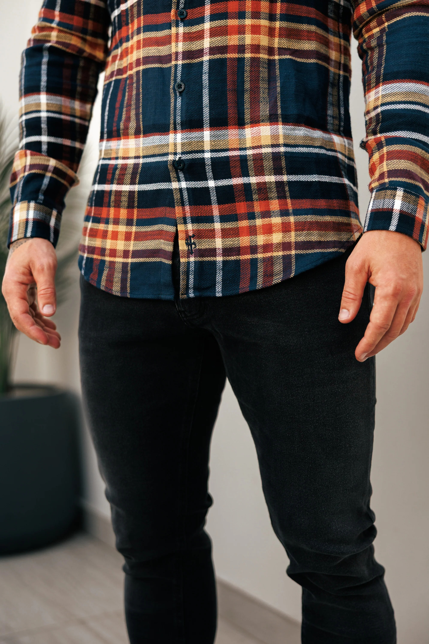 Vintage Earth Tone Check Pattern Long Sleeve Button-Up Shirt