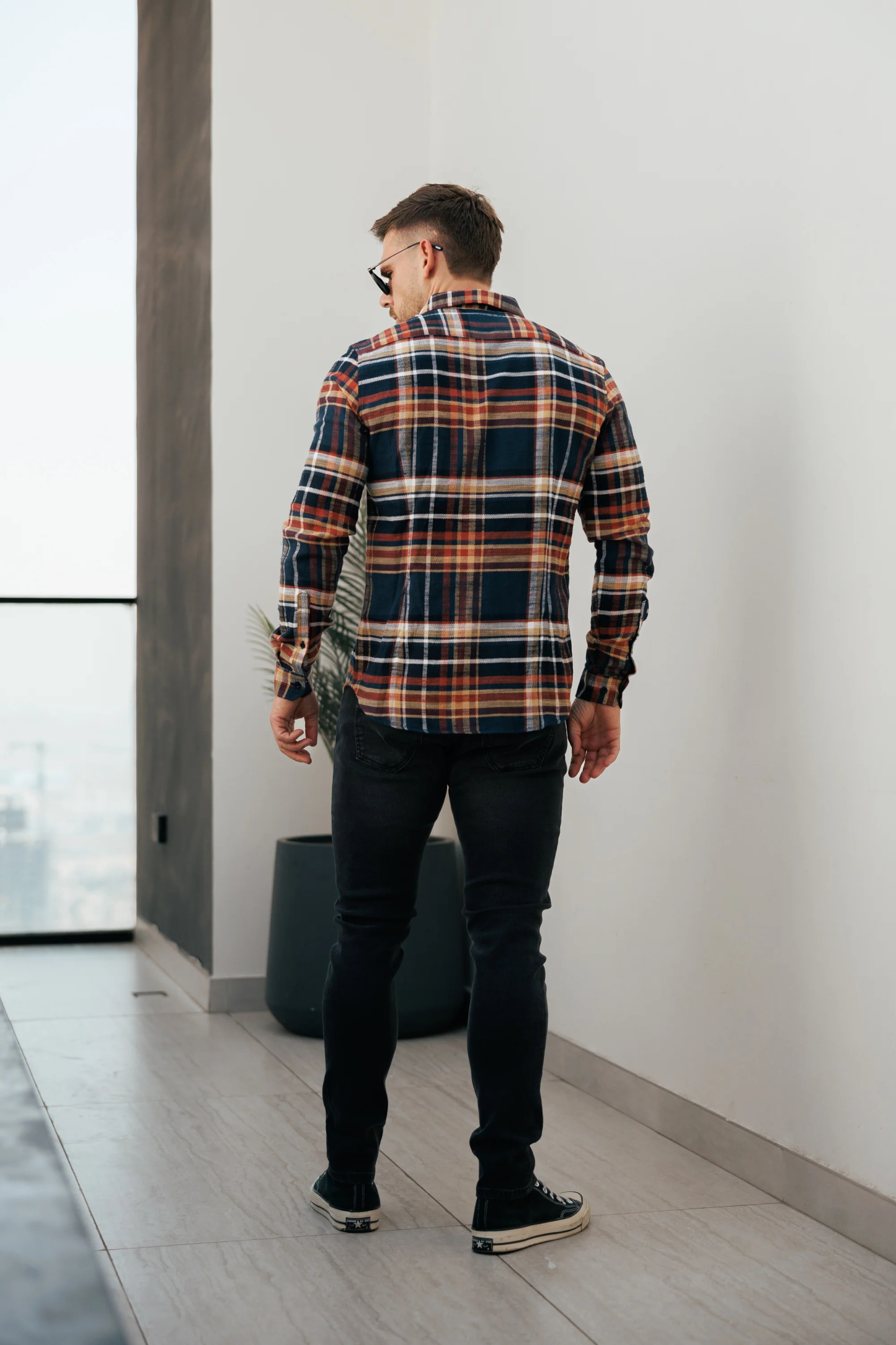 Vintage Earth Tone Check Pattern Long Sleeve Button-Up Shirt