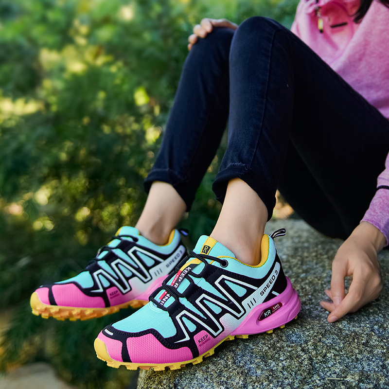 Scarpe ortopediche dal design ergonomico per dolori alla schiena, alle articolazioni e ai piedi: adatte a tutte le donne