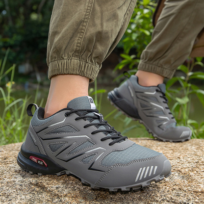 Scarpe ortopediche dal design ergonomico per dolori alla schiena, alle articolazioni e ai piedi: adatte a tutti gli uomini