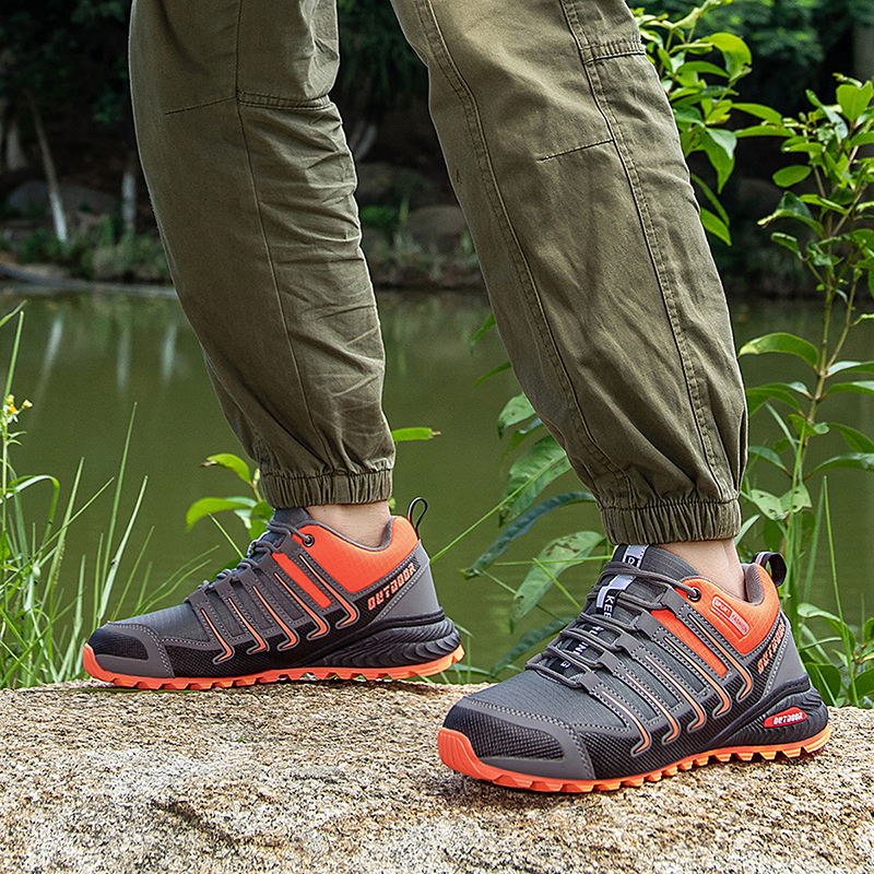 Scarpe ortopediche dal design ergonomico per dolori alla schiena, alle articolazioni e ai piedi: adatte a tutti gli uomini