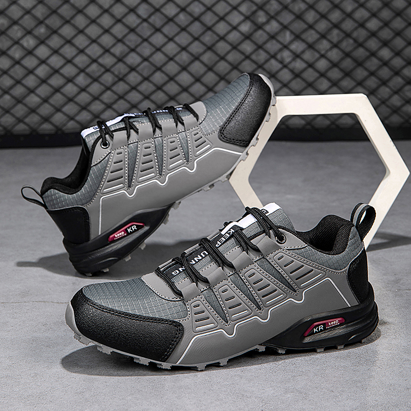Scarpe ortopediche dal design ergonomico per dolori alla schiena, alle articolazioni e ai piedi: adatte a tutti gli uomini