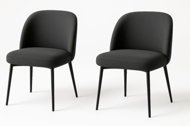 Sett med 2 stoler i svart stoff med metallben