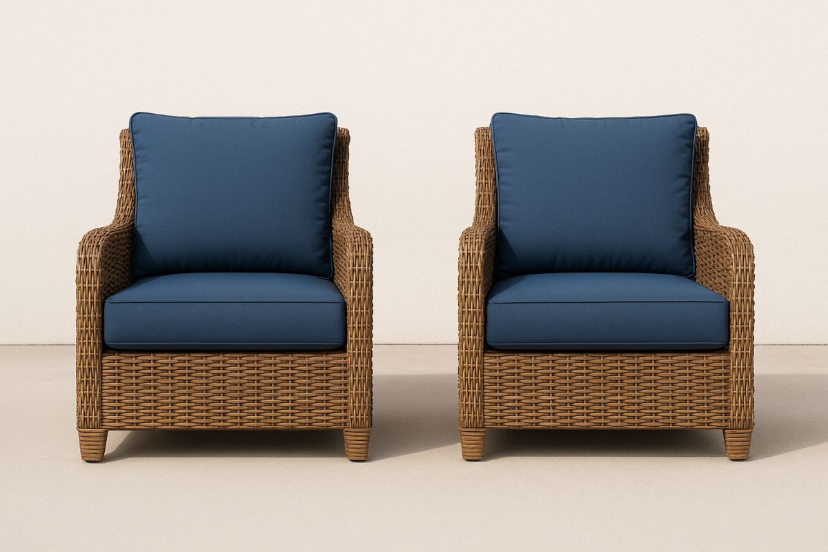 Utendørs rotting lenestol med blå polyesterputer, sett med 2