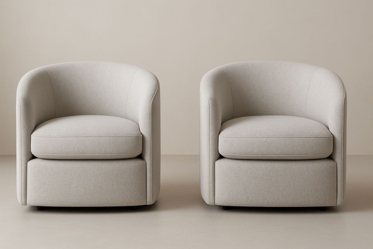 2 stk beige lenestoler i polyester med avrundet form