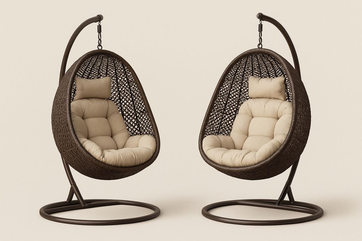 Hengestol i metall og kunstrotting med beige puter