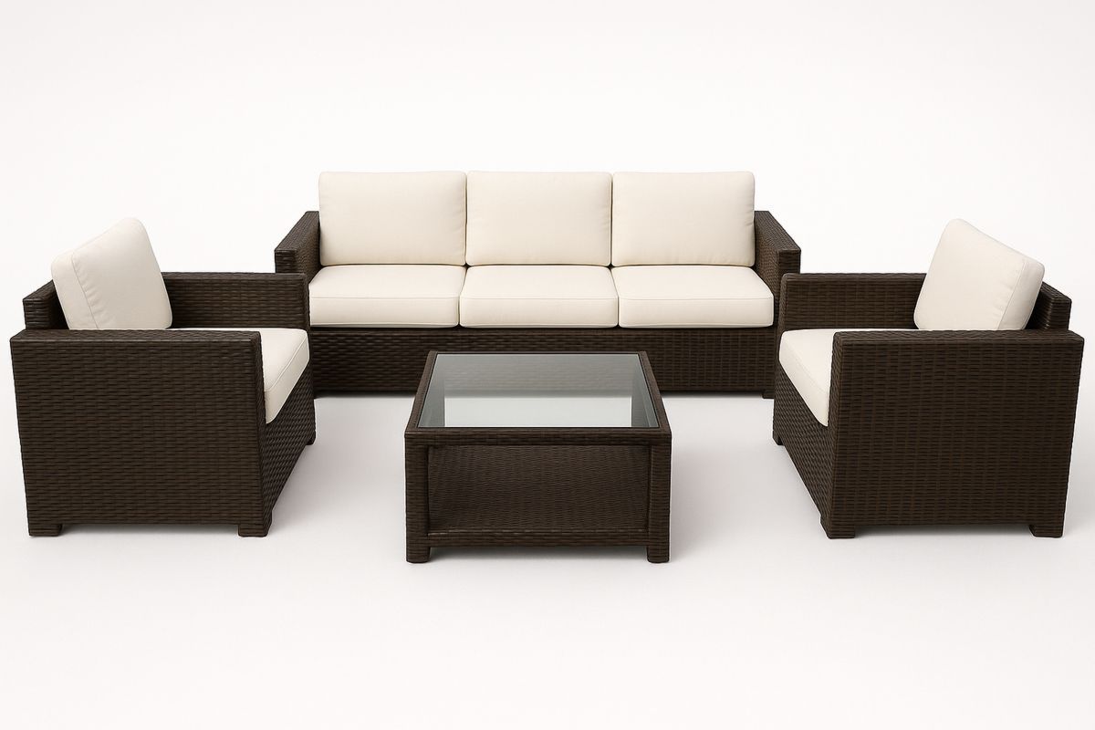 Hagesett med 3-seters sofa, 2 stoler og bord i kunstrotting og glass i brun og krem